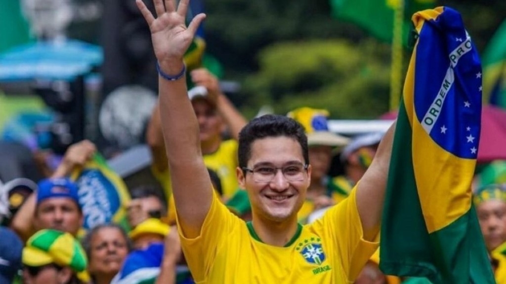 Caio BarbieriDeputados de Brasília participam do ato de Bolsonaro na Paulista: “Comparem com o do