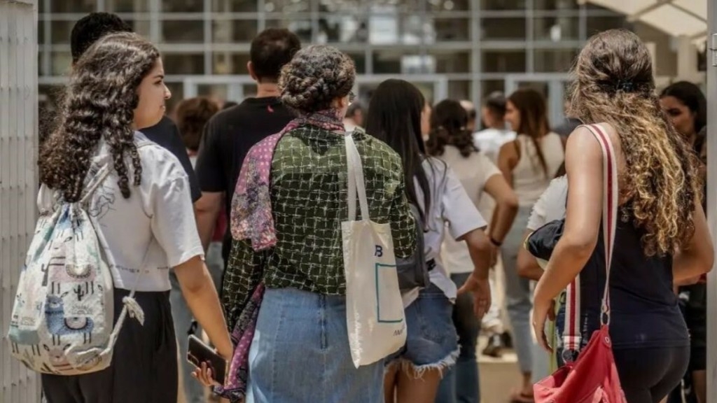 Agência Brasil Prazo para pagar taxa de inscrição do Enem termina nesta quarta-feira