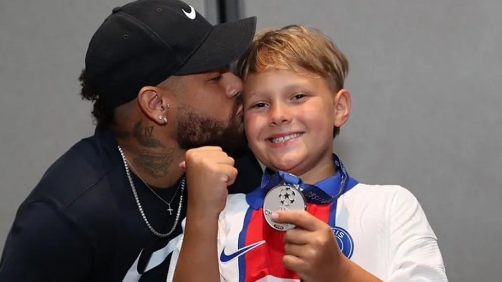 Bruna Biancardi exibe momento entre Neymar e Davi Lucas: ‘Campeonato’