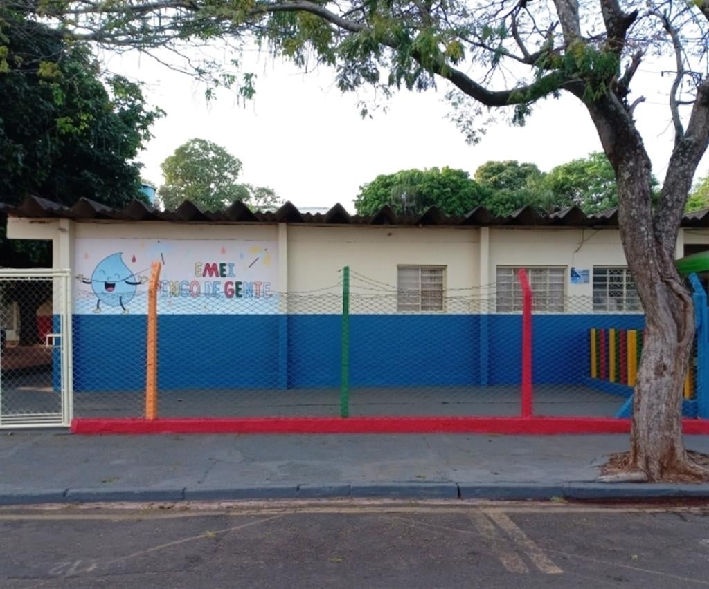 Escolas municipais iniciam férias; programa especial atende 450 famílias