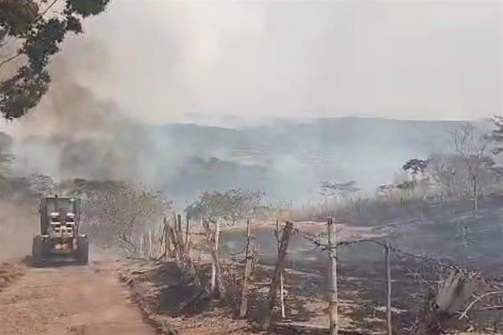 Fogo ameaça área de projeto turístico em Marília; cria mobilização