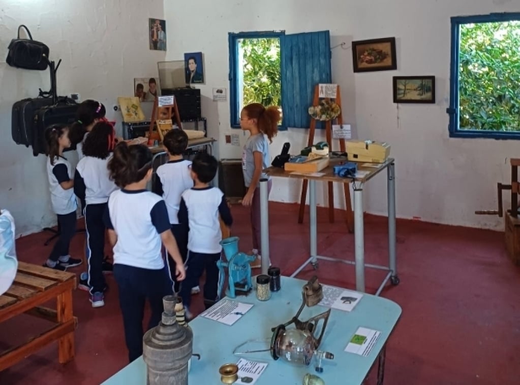 Distrito de Marília formalizado em 1944 ganha museu em escola municipal