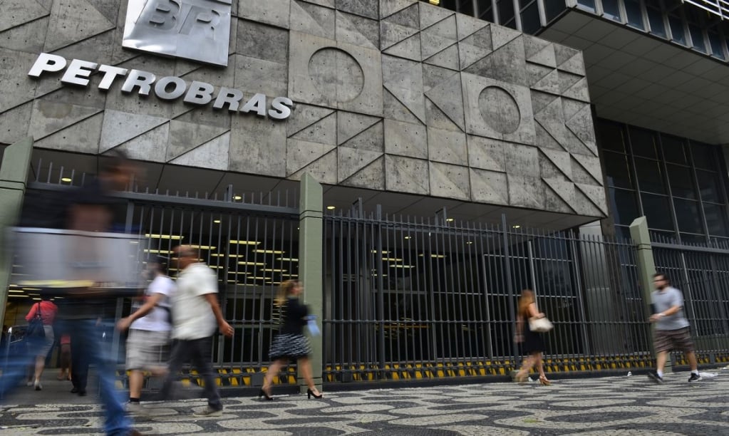 Petrobras atinge 1 milhão de acionistas individuais na bolsa