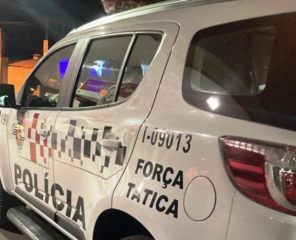 Viatura da Polícia Militar em ronda na cidade