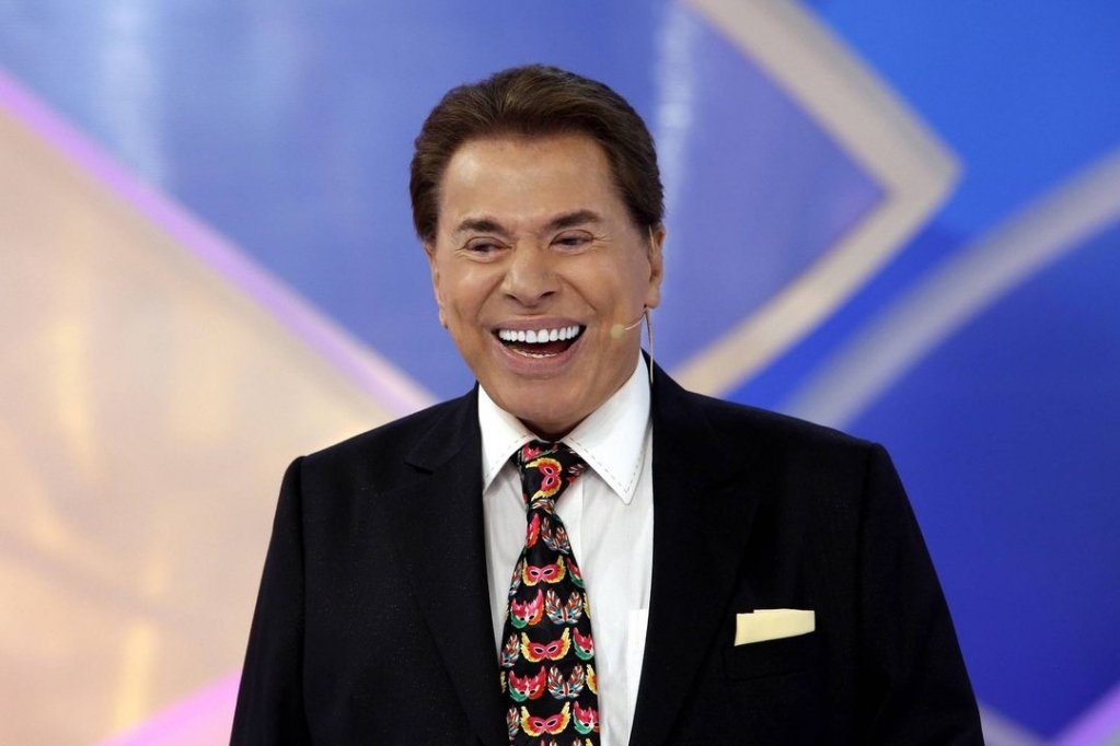 Sílvio Santos é sepultado em cerimônia para família e amigos