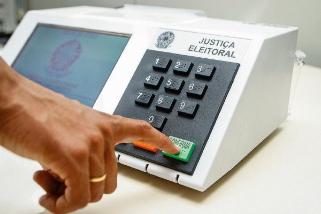 Votação acontece no dia 6; pesquisas devem sair antes